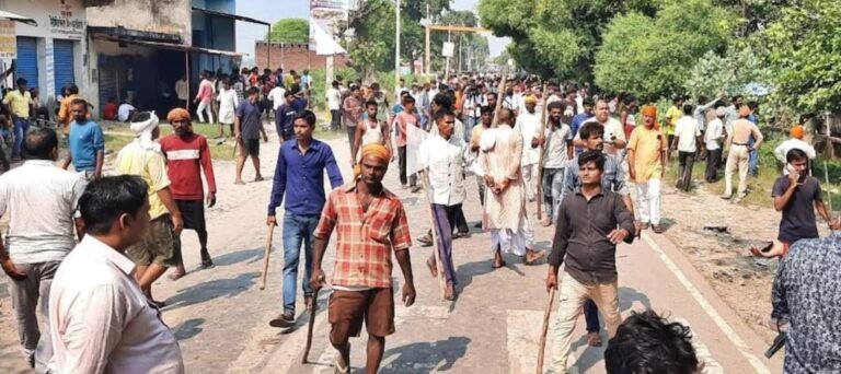 बहराइच में बवाल जारी, अब अस्पताल में लगाई आग, बाइक का शोरूम फूंक दिया, लखनऊ में योगी कर रहे बैठक