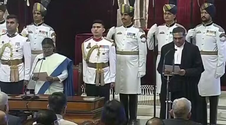 जस्टिस संजीव खन्ना बने देश के 51वें प्रधान न्यायाधीश, जानिए इनके बारे में सबकुछ