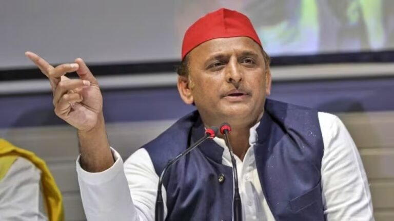 अखिलेश यादव ने उपचुनाव में भाजपा की चुनावी रणनीति पर उठाए सवाल, कहा- प्रशासन ने ज्यादा किया काम
