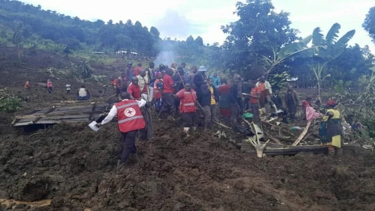 Landslide In Uganda: युगांडा में भूस्खलन से 40 घर हुए नष्ट, 15 लोगों की मौत, 113 लोग लापता !