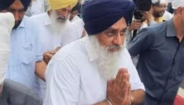 अमृतसर में स्वर्ण मंदिर के पास सुखबीर सिंह बादल पर जानलेवा हमला