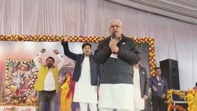 UP News: यूपी के मंत्री मयंकेश्वर शरण सिंह का विवादित बयान, कहा- ‘हिंदुस्तान में रहना है तो राधे राधे कहना है’