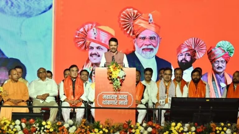 महाराष्ट्र: देवेंद्र फडणवीस के शपथ ग्रहण समारोह में सितारों का जमावड़ा, शाहरुख-सलमान समेत कई दिग्गज पहुंचे !