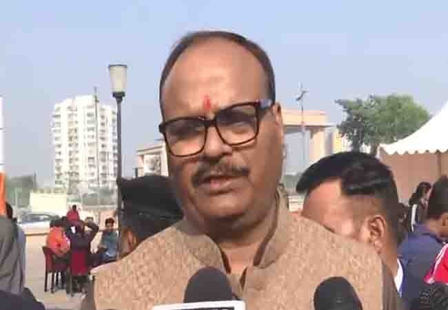 Lucknow News: सपा में अंदरूनी कलह पर डिप्टी CM ब्रजेश पाठक का बयान, कहा- पार्टी का एजेंडा खत्म, सिर्फ अराजकतत्वों का साथ दिया