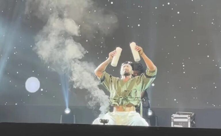 Dangerous Stunt Of Vidyut Jamwal: विद्युत जामवाल ने किया दिल दहला देने वाला स्टंट, चेहरे पर उड़ेली पिघली मोमबत्ती, फैंस बोले- ‘लेजेंड!’