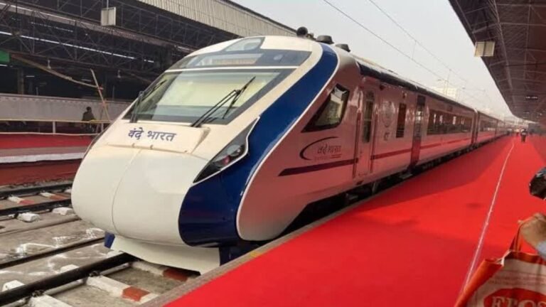 Leave Travel Concession​: अब वंदे भारत और तेजस एक्सप्रेस में भी मिलेगी ‘फ्री’ यात्रा की सुविधा, केंद्र सरकार का बड़ा फैसला!