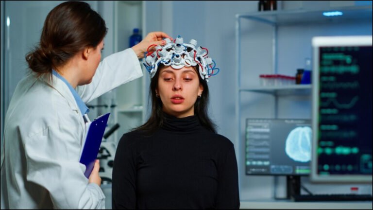 Guillain Barre Syndrome: महाराष्ट्र में फैल रहा खतरनाक गुइलेन-बैरे सिंड्रोम, दिमाग पर असर डालने वाली बीमारी, जानिए लक्षण और इलाज