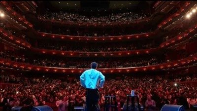 फिल्मों के फ्लॉप हीरो वीर दास बने स्टैंडअप कॉमेडी के सुपरस्टार, एमी अवॉर्ड जीतकर किया भारत का नाम रोशन