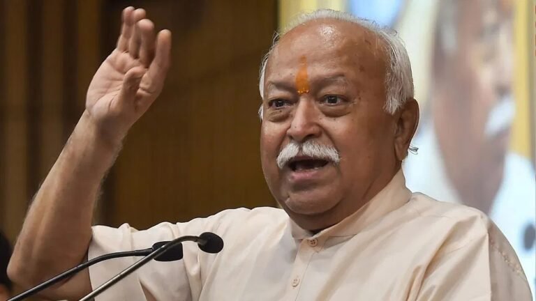 Mohan Bhagwat: मोहन भागवत ने जताया संघ कार्य में विश्वास, कहा- ‘हम इन आंखों से भारत को विश्व गुरु बनते देखेंगे’