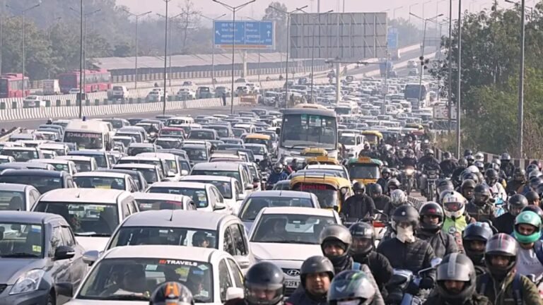 Event in Noida: नोएडा में प्रिंटपैक इंडिया इवेंट को लेकर जारी की गई ट्रैफिक एडवाइजरी, 5 फरवरी तक रहेगा डायवर्जन