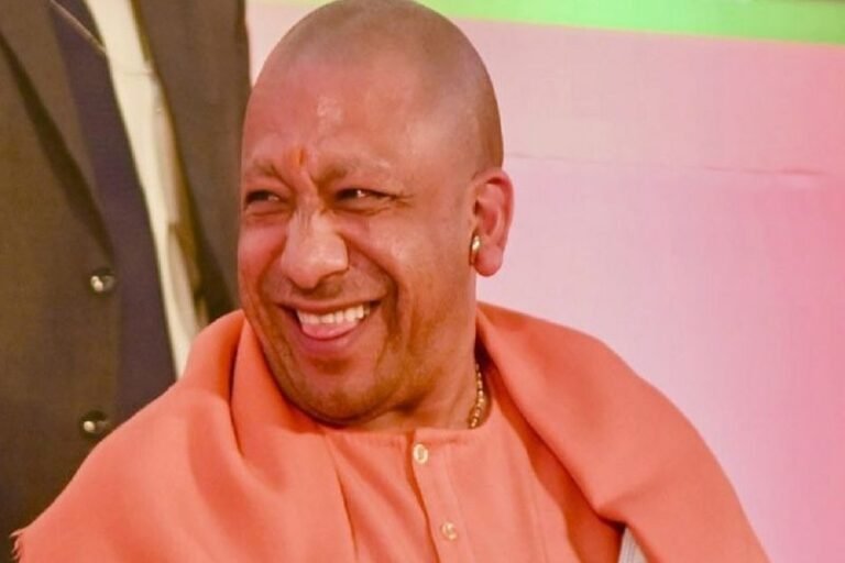 Lucknow News: ‘गैस सिलेंडर की कमी पर सीएम योगी का मजाकिया अंदाज, अविवाहित रहने की दी हास्यपूर्ण सलाह’