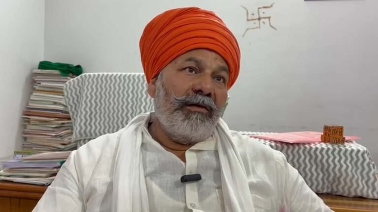 Rakesh Tikait’s car Accident: राकेश टिकैत की कार नीलगाय से टकराई, बाल-बाल बचे नेता