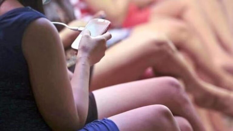 Lucknow News: लखनऊ में थाईलैंड की 10 महिलाएं अवैध रूप से रह रही थीं, पुलिस ने छापेमारी कर मामला दर्ज किया