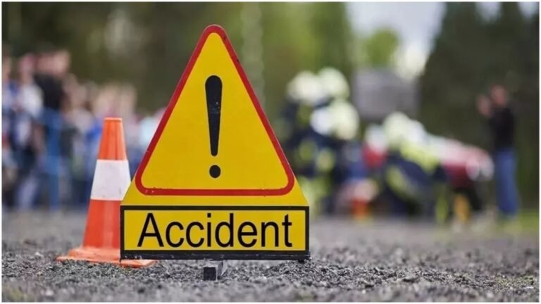 Lucknow Accident: लखनऊ में दर्दनाक हादसा, तेज रफ्तार सूमो ने डिवाइडर पर सो रहे 4 लोगों को कुचला, 2 की मौत
