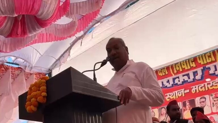 UP News: संजय निषाद का विवादित बयान- ‘7 दारोगा के हाथ-पैर तुड़वाकर गड्ढे में फिंकवाकर पहुंचे’