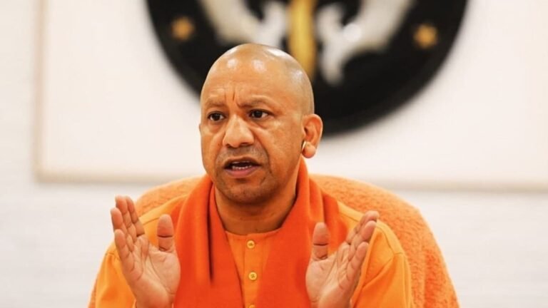 CM Yogi Adityanath: मुख्यमंत्री योगी का वक्फ बोर्ड पर हमला, ‘जगह-जगह अतिक्रमण, अब और बर्दाश्त नहीं’