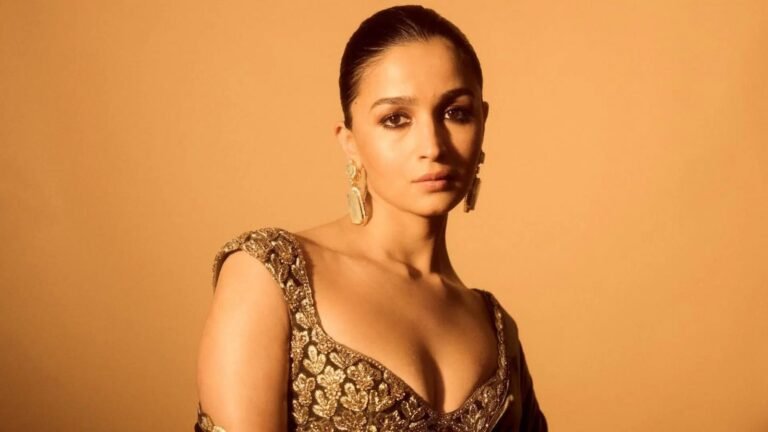 Alia Bhatt- फिल्मी दुनिया की रॉयल क्वीन, जो अपने दम पर बनीं ब्लॉकबस्टर स्टार